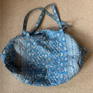 Vera Bradley large weekender duffle bag